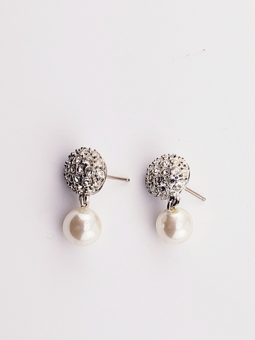 Gorgeous 14K Silver Crystal & Pearl Drop Earrings - Picture 7 of 8